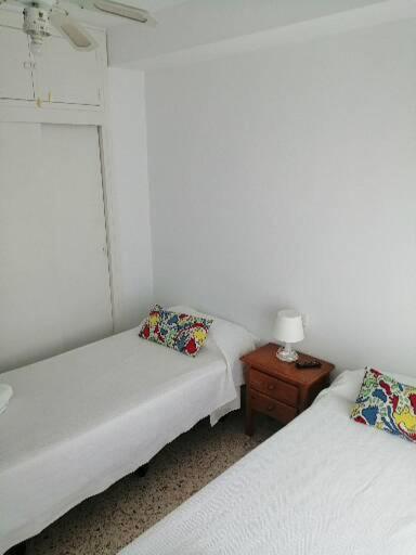 Hostal La Parada Hotel Huelva Eksteriør billede